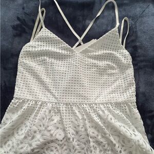 White casual top brand new